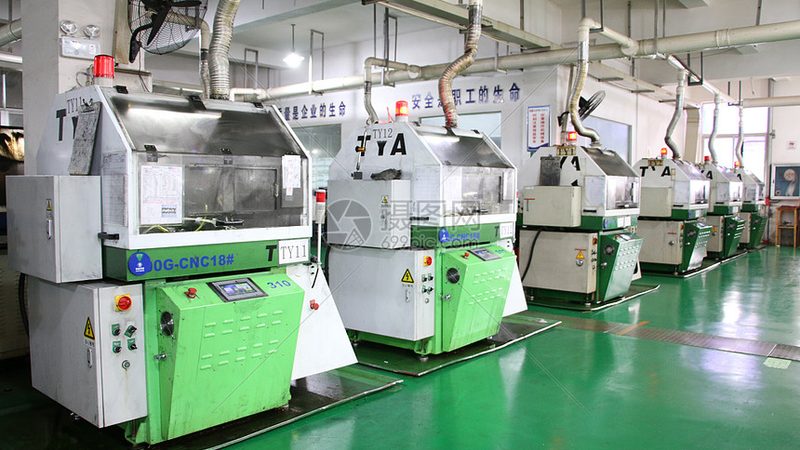 数控重型机床导轨：支撑精密加工的隐形英雄